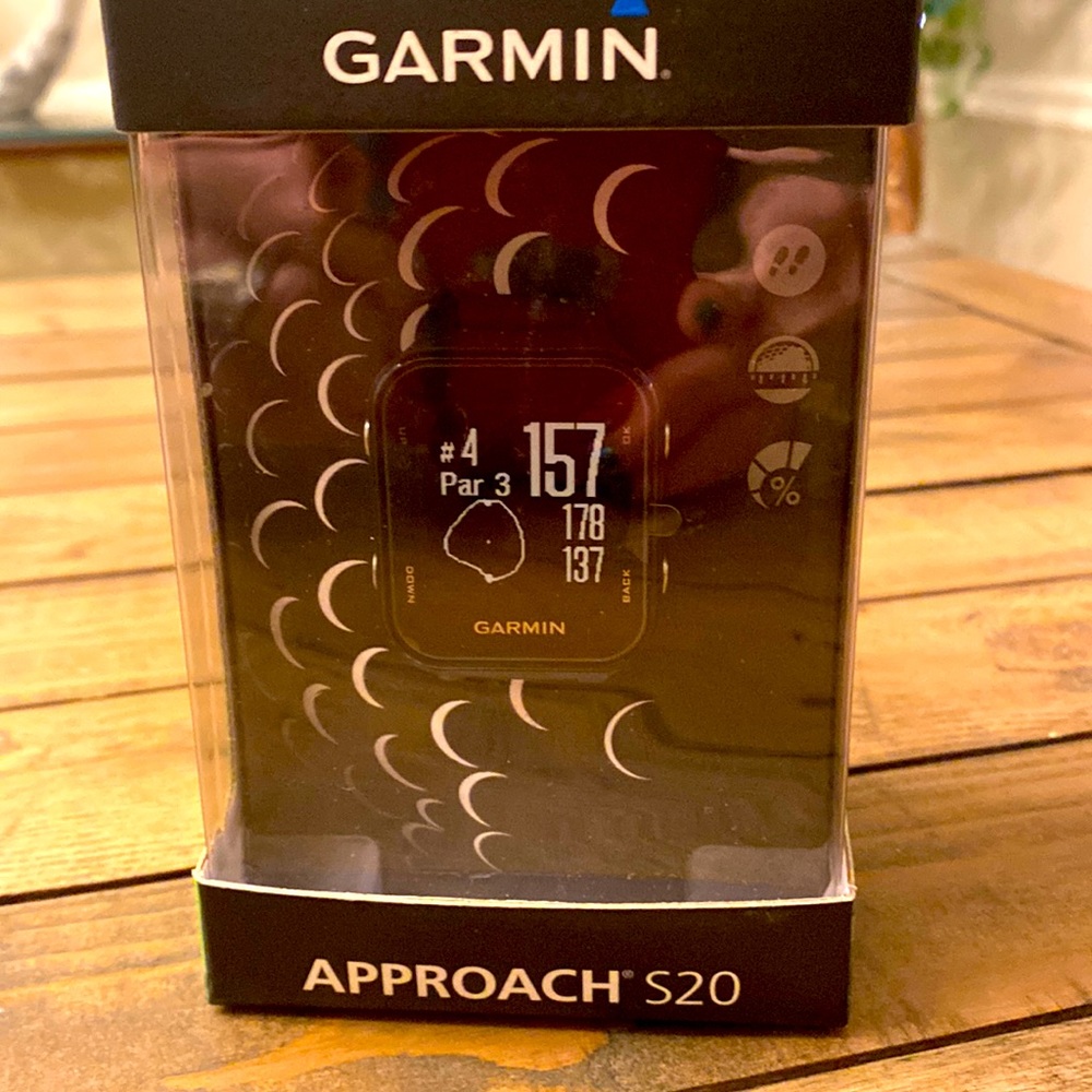 Garmin Approach 2.0 golf GPS watch - brand new. Never left the package.